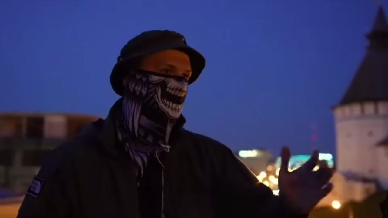 Астраханский участник СВО рассказал о патриотическом воспитании, боевых товарищах и правилах ЧВК «Вагнер»