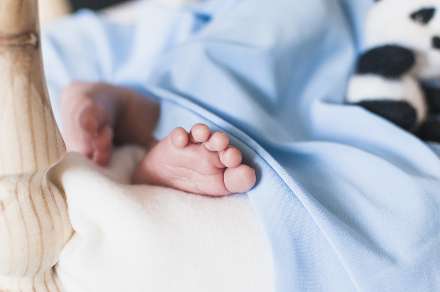 Астраханские хирурги спасли новорожденного от редкой патологии черепа