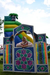 В Астрахани на Набережной все лето будут показывать спектакли