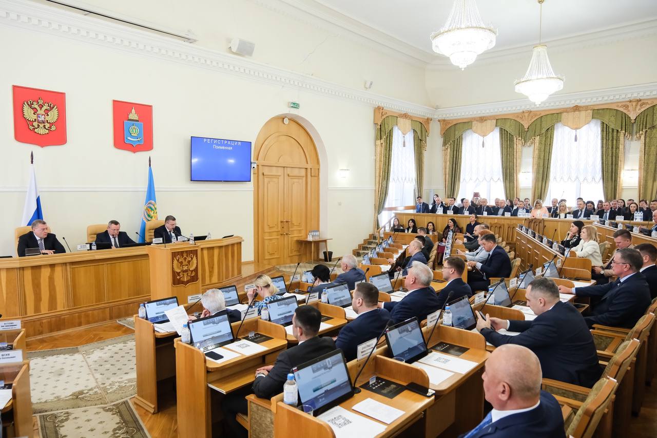 Астраханские депутаты предлагают сделать требования к семейному образованию детей жестче