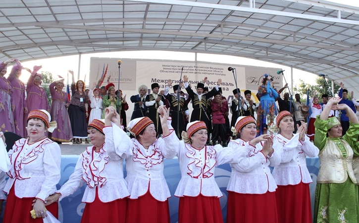 В Астрахани форум о культуре славян собрал ученых 13 стран 