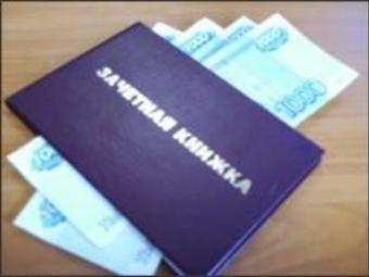 В Астрахани очередная преподаватель-взяточница пошла под суд