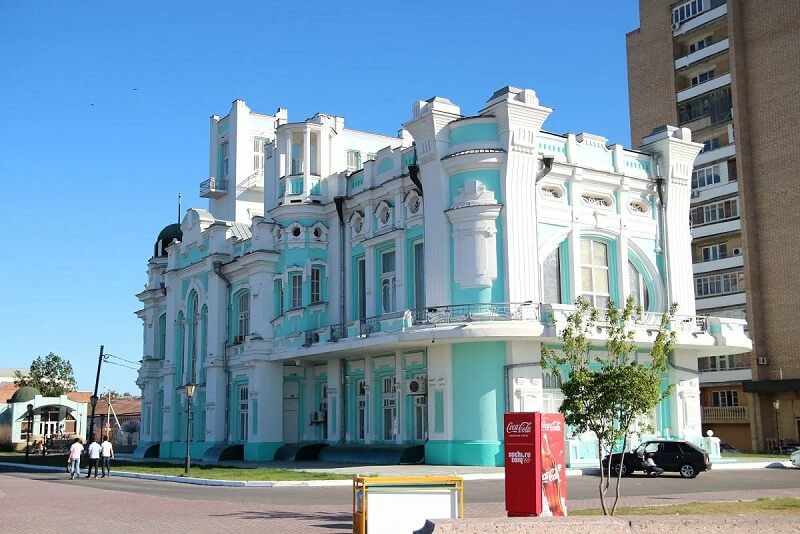 Астраханцы стали реже разводиться и менять имена