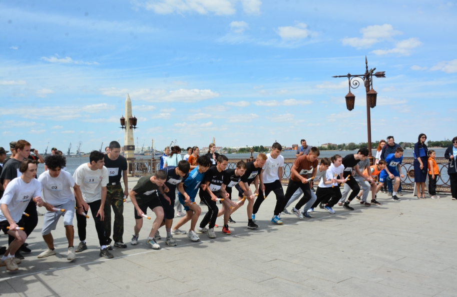 Астраханцев приглашают на легкоатлетическую эстафету ко Дню Победы