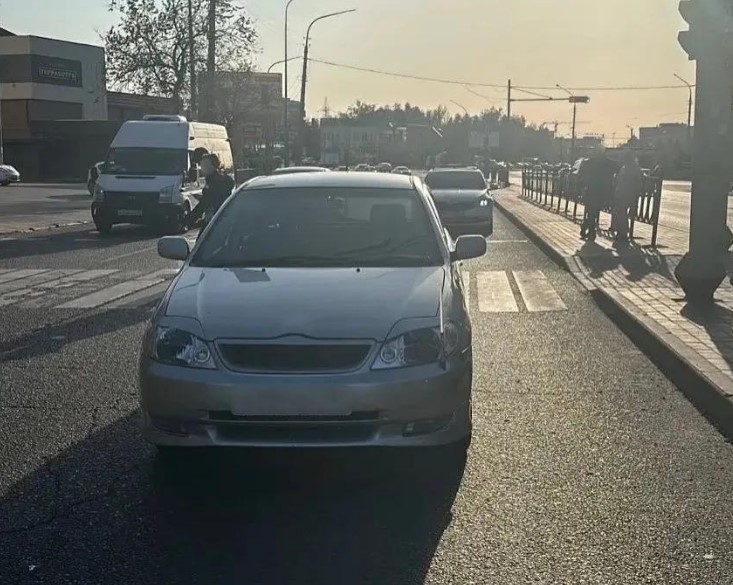 В Астрахани на зебре сбили школьника