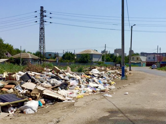 Почти 500 стихийных свалок выявили в Астраханской области