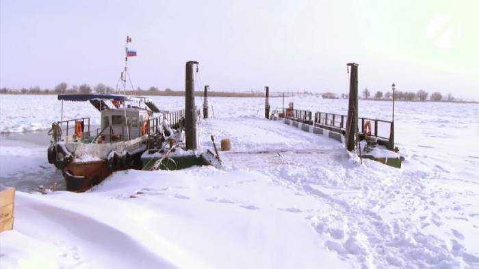 В Астраханской области из-за льда не работают паромные переправы