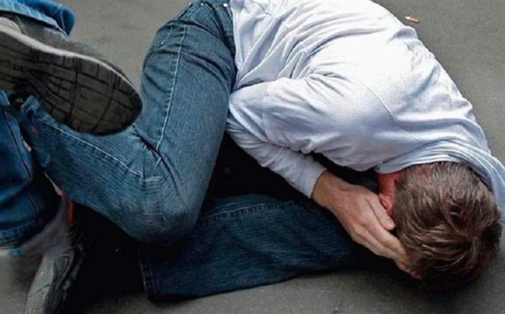 В Астрахани у магазина мужчину забили до смерти