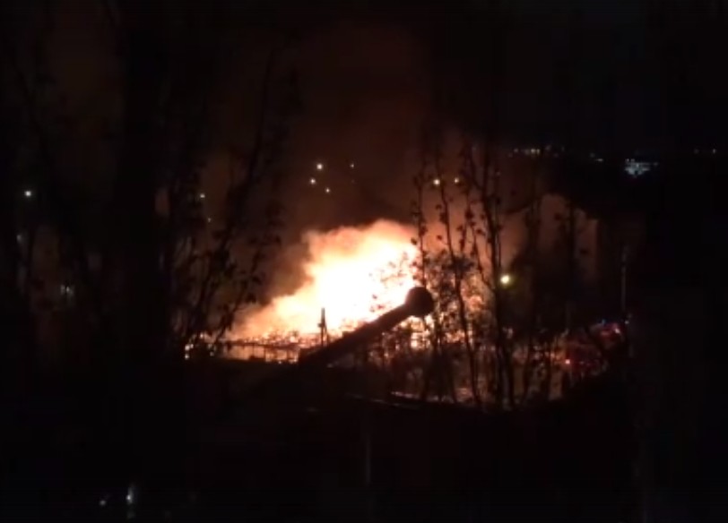 Астраханский Нотр-Дам. Ужасный пожар попал на видео