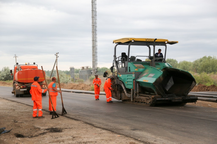 В Астраханской области отремонтировали ещё 60 километров региональных трасс
