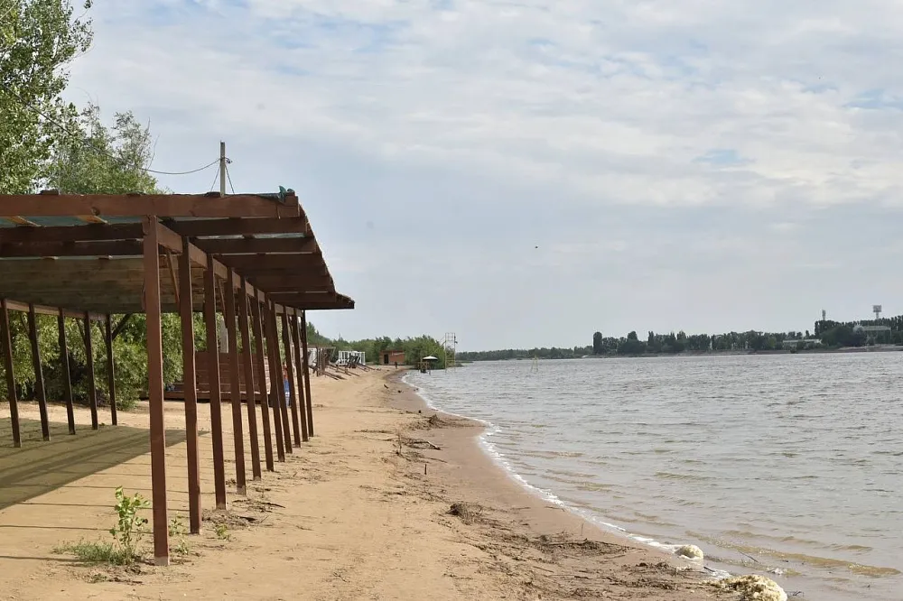 1 июля в Астрахани откроются только два пляжа из трех