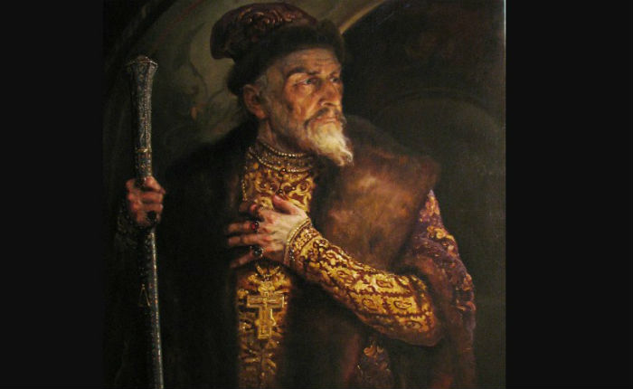 Опрос об отношении астраханцев к Ивану Грозному и его памятнику продлен 