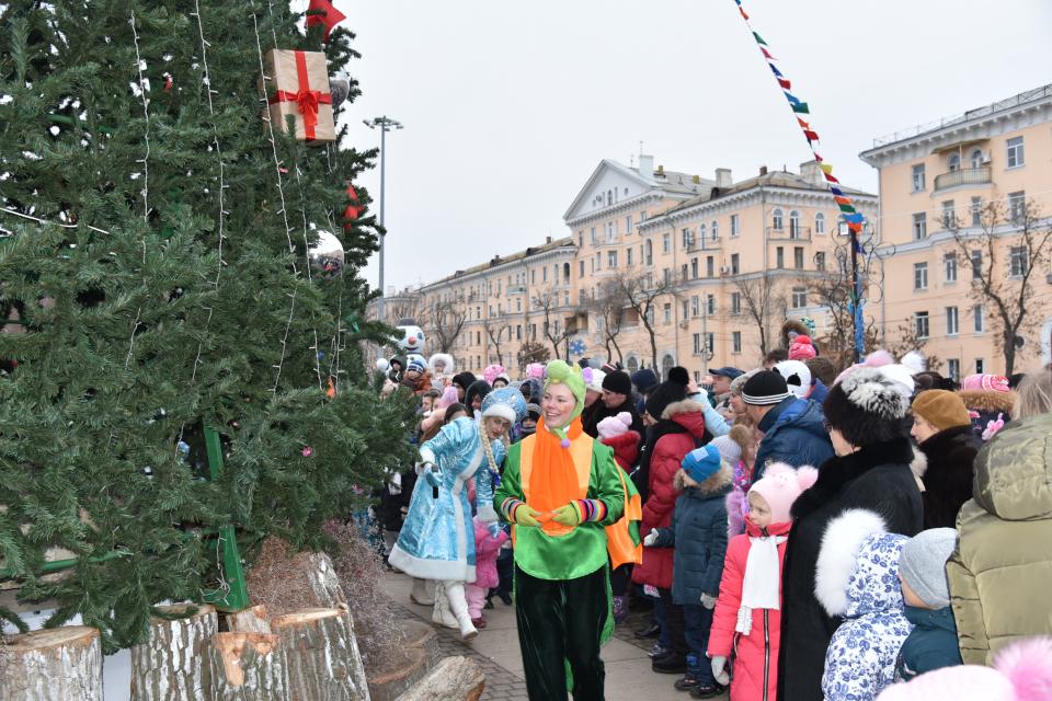 Астраханцев приглашают на яркий праздник в канун Старого нового года
