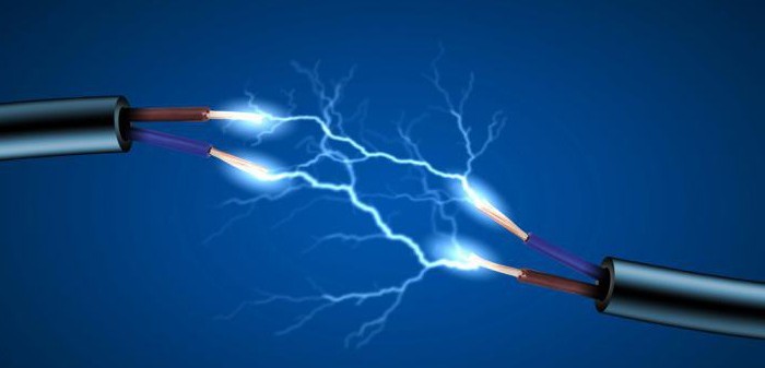 Астраханец погиб, пытаясь соединить провода на крыше