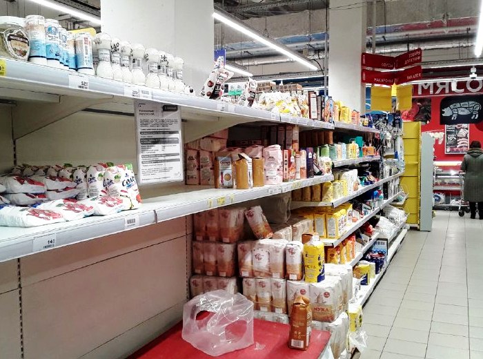 Сахар и соль: о ценах в астраханских магазинах высказались  государственная и общественная стороны