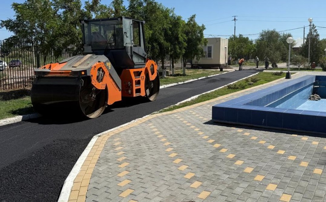 В астраханской больнице впервые за 30 лет обновили дорогу и тротуар
