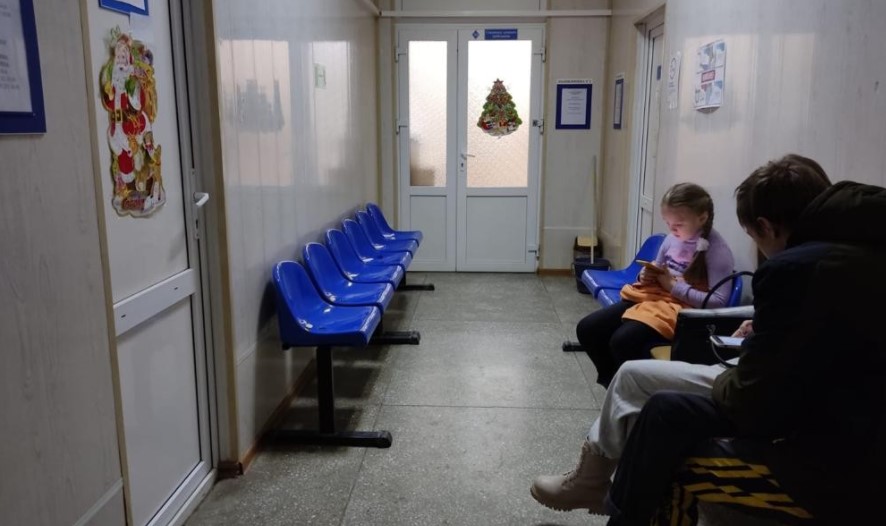 Астраханский минздрав объяснил, почему в 5-й поликлинике образовалась колоссальная очередь