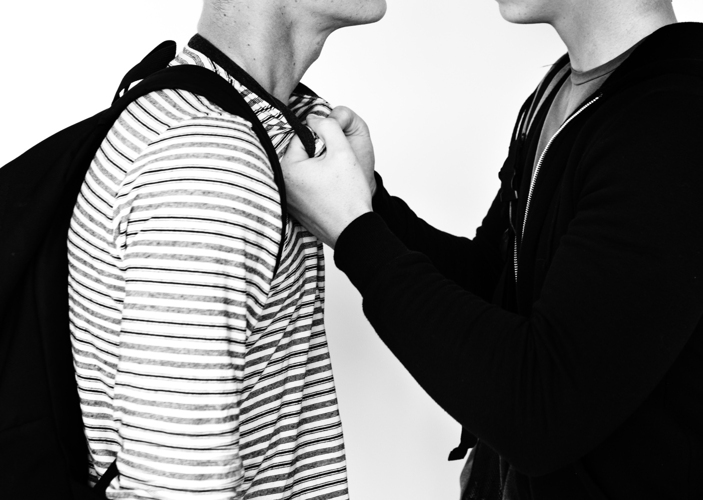 В Астраханской области прохожий избил ребенка 