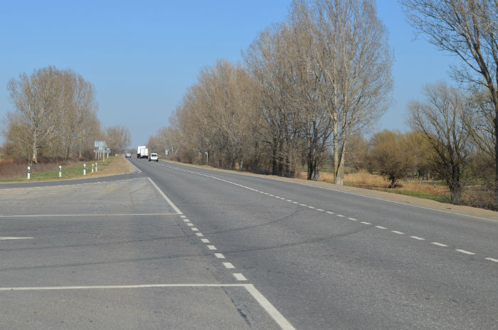 В Астраханской области оценивают состояние  «Безопасных и качественных дорог» после зимовки