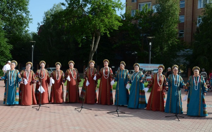Сегодня в Астрахани завершают летний сезон «Русские вечерки»