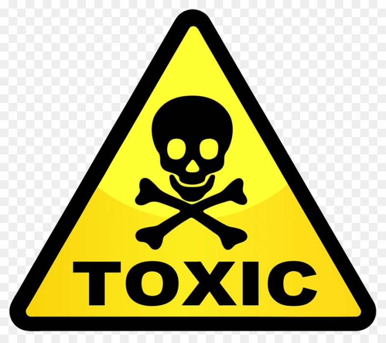 В Астрахани запахло аммиаком и хлором, спасатели наготове