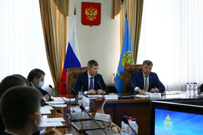 Команда Минэка во главе с Максимом Решетниковым работает в Астрахани