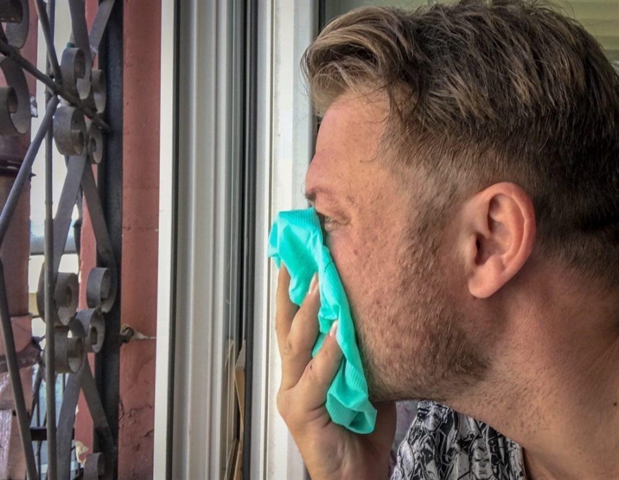 Астраханцы жалуются на странный запах на улице