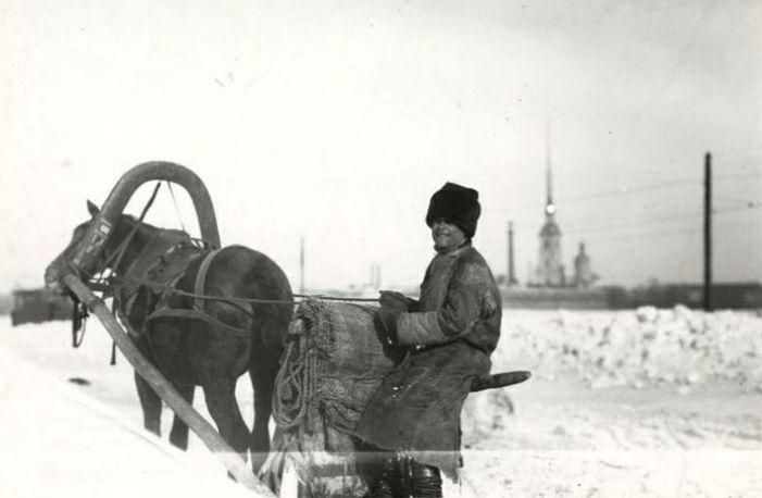 Чем жили. О проблемах астраханских старьевщиков и извозчиков