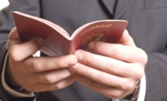 Верховный суд запретил астраханке лишить прописки родственников