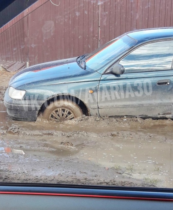 В Астрахани водителя "Тойота" постигла мгновенная карма