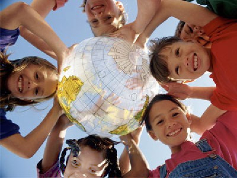 Завтра астраханцев приглашают отпраздновать День защиты детей