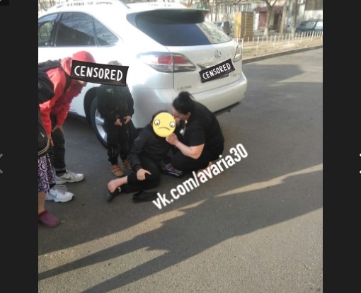 В Астрахани таксист сбил ребенка: кадры ДТП