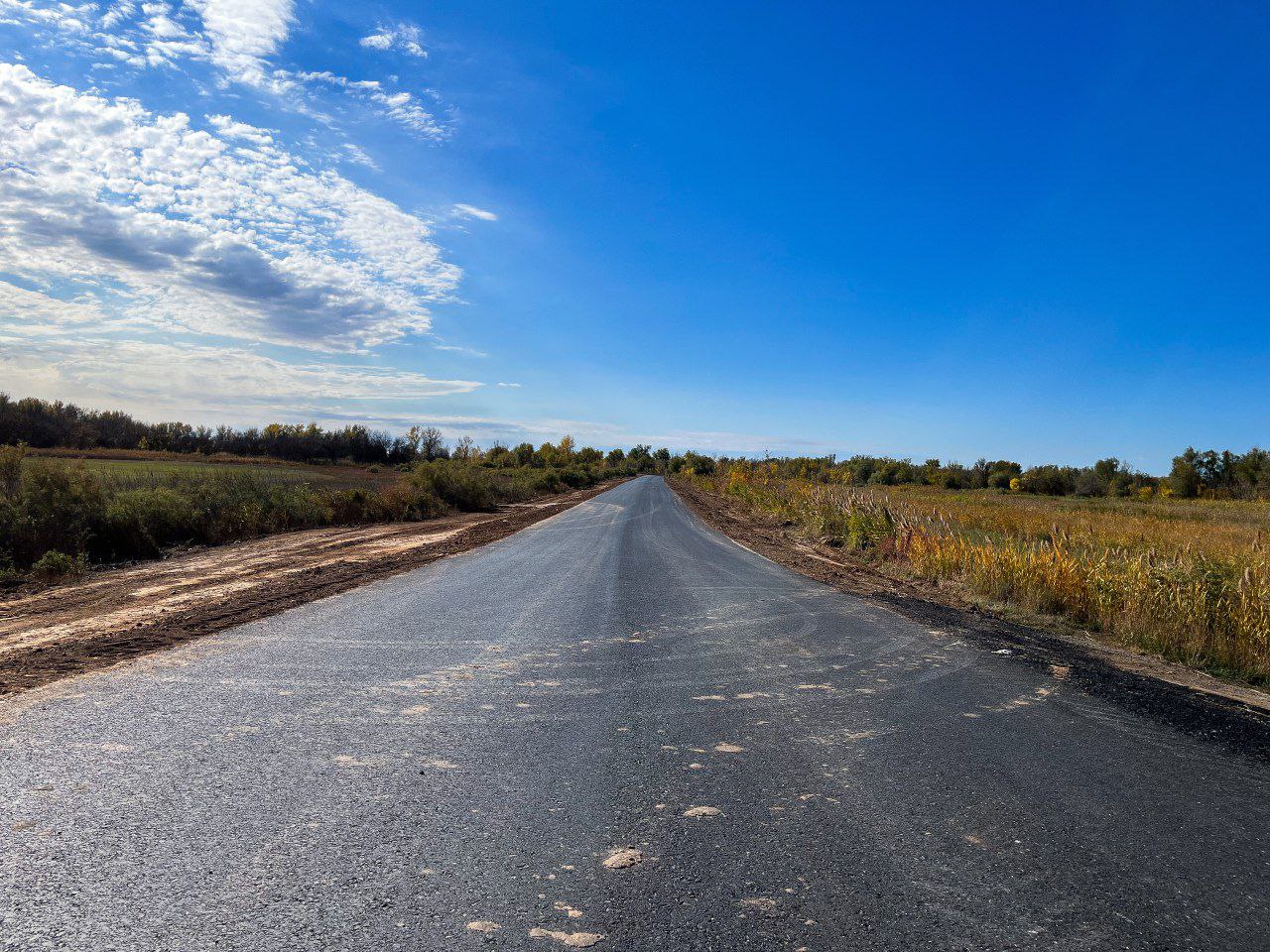 В Астраханской области восстановили разбитую дорогу к запаромному селу