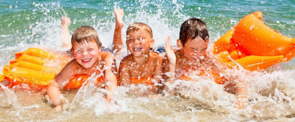 МЧС разрешило астраханцам купаться в 13 местах отдыха