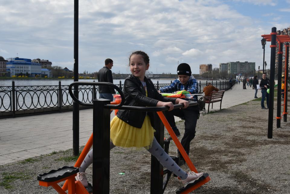 Ура. В Астрахани появилась воркаут-площадка