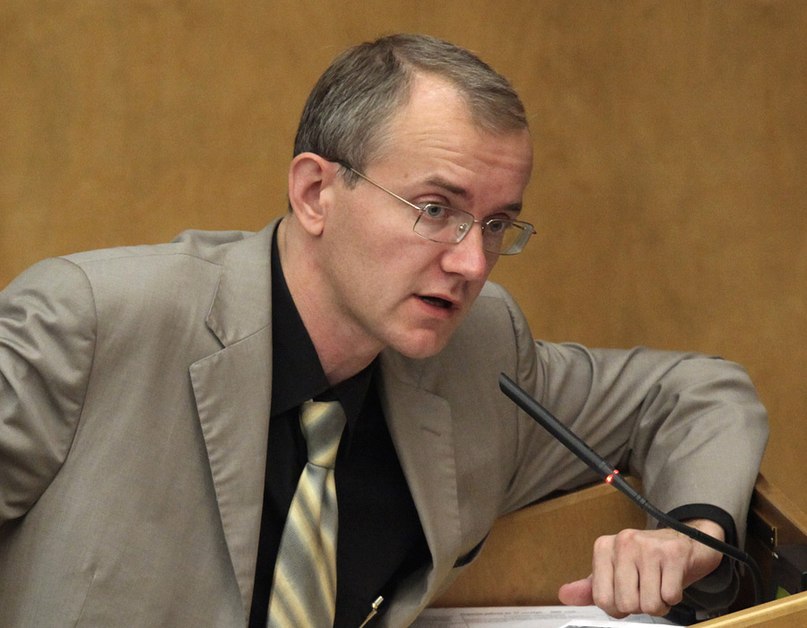 "Сейчас дискуссии в парламенте нет. По ОДН"