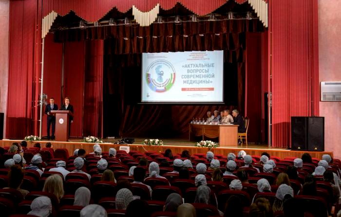 Представители семи стран обсудили в Астрахани актуальные вопросы медицины