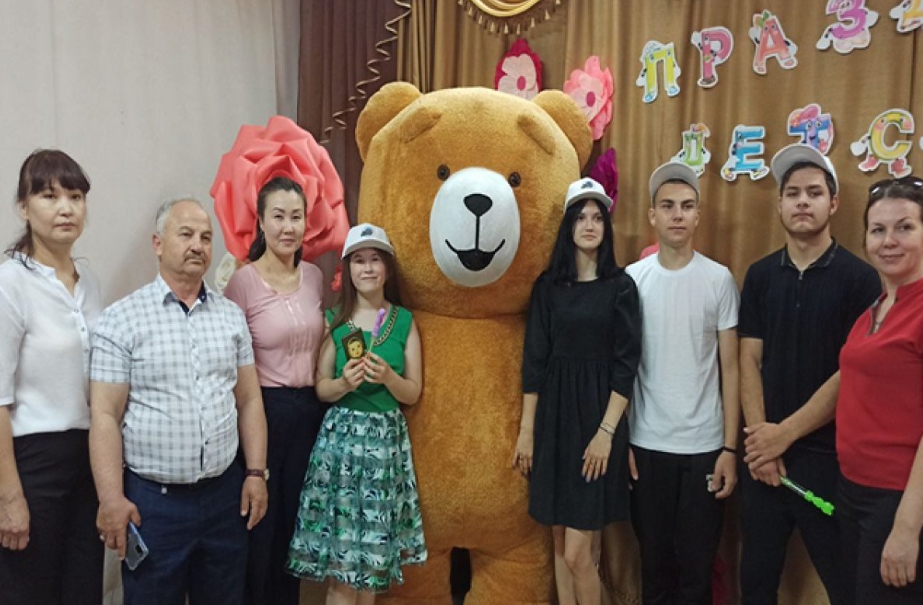 Железнодорожники посетили воспитанников подшефного детского дома