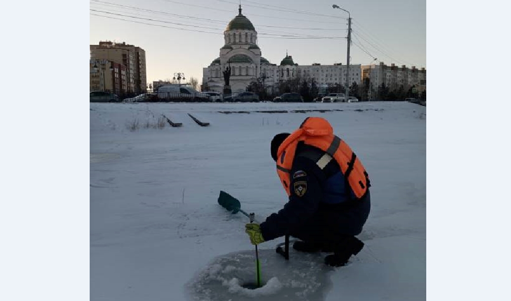 Выход на лед городских каналов только по одному  