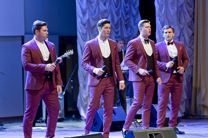 Александр едуш квартет адажио. Александр едуш квартет адажио. Ансамбль адажио. Павел кравчук квартет адажио. Группа квартет.