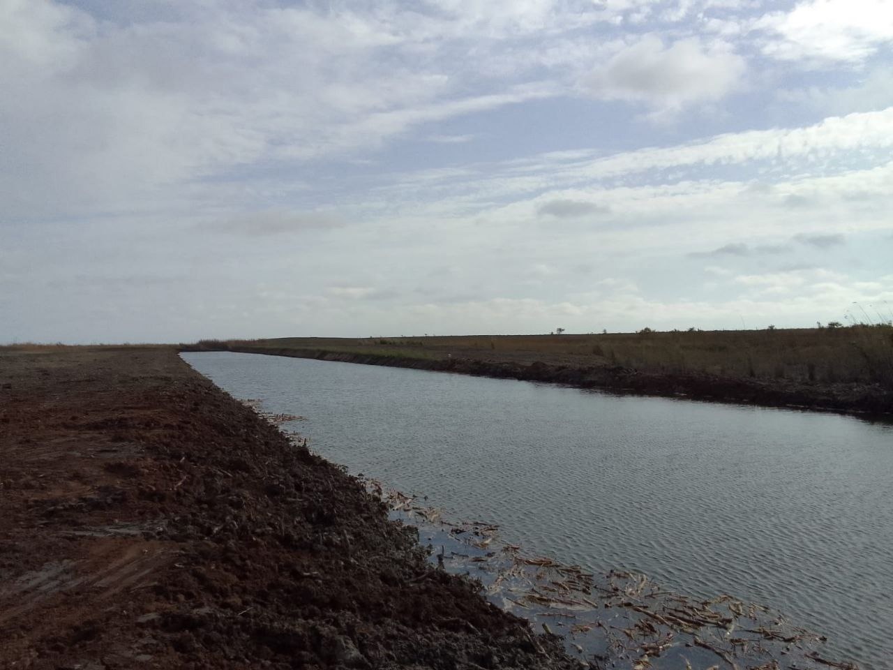 Под Астраханью продолжается расчистка Мартышки и Большого Ловецкого