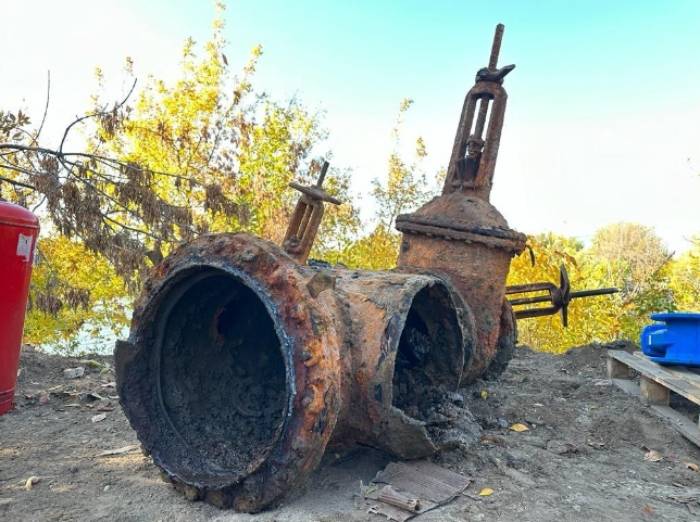 Для устранения коммунальных аварий в Астрахани приобретут дополнительную спецтехнику