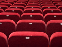 Худруки астраханских театров ответят головой за наполняемость залов 