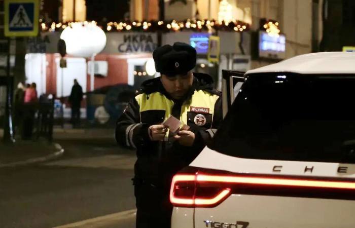 За праздничные дни астраханская полиция за нарушения ПДД привлекла почти 5,5 тысяч человек