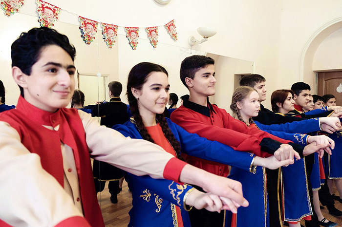 Астраханцев приглашают на юбилейный концерт армянского ансамбля «Аревик»