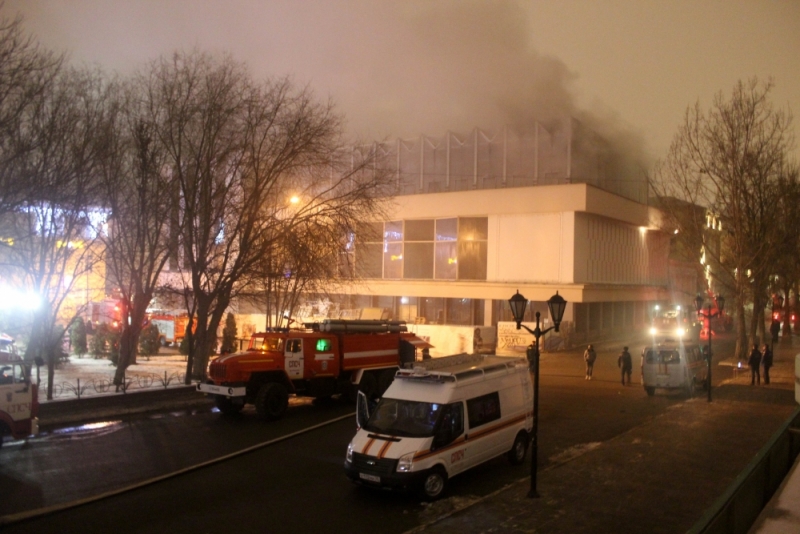 Сегодня ночью в Астрахани сгорел кинотеатр «Октябрь»
