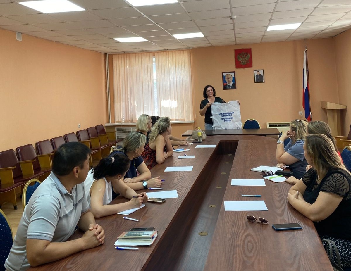 Скоро в дома астраханцев постучатся сотрудники УИК