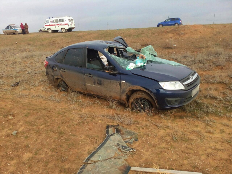 11-летняя девочка чудом не пострадала в жутком ДТП на астраханской трассе