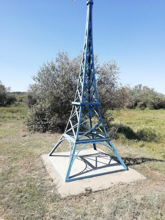 Под Астраханью появилась Эйфелева башня