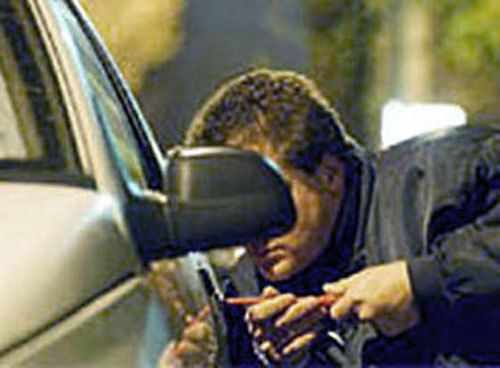 Пьяный астраханец угнал машину, чтобы «покататься»